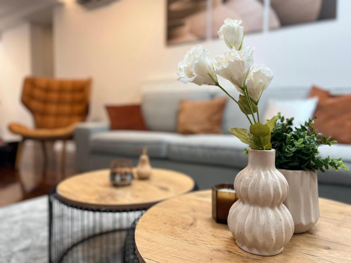 Cozy Loft Apartment In Zagreb Center Bagian luar foto